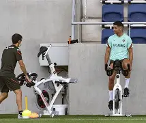 清晨体能课后,葡萄牙体育远射贴柱备战英超,悬念犹存,医务组通报恢复(体育与健康心得体会) 清晨体能课后,葡萄牙体育远射贴柱备战英超,悬念犹存,医务组通报恢复(体育与健康心得体会)