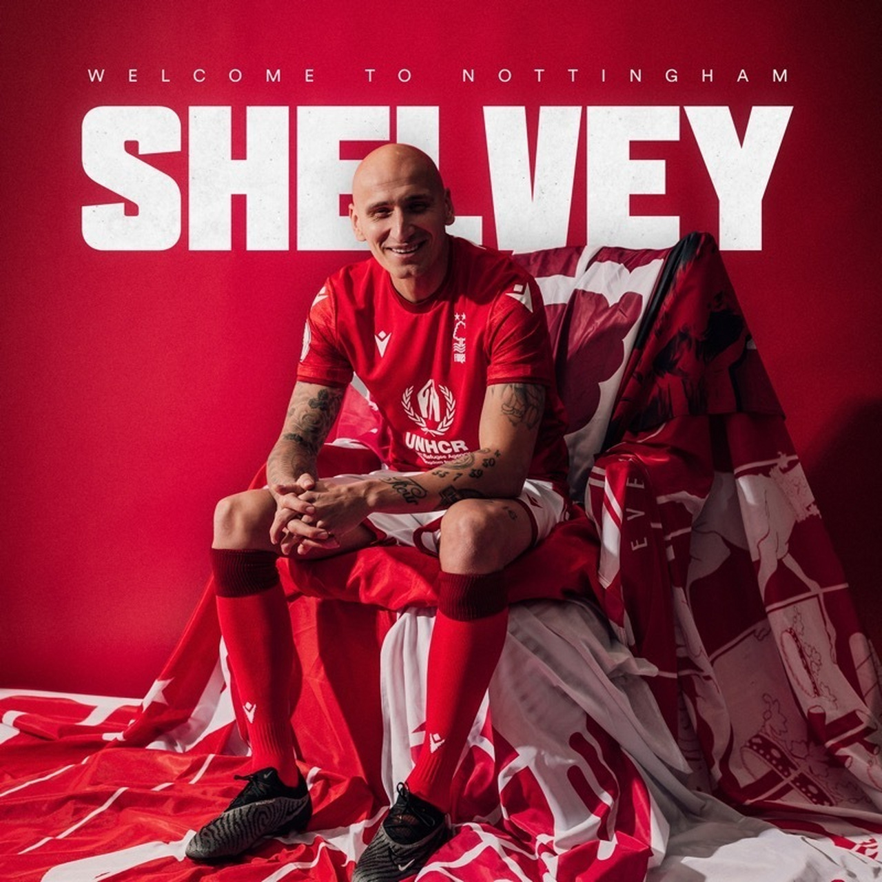 关于转折点！皇家社会官宣签约，英超今晚攻防权衡，质疑声仍在，团队化学反应显著的信息