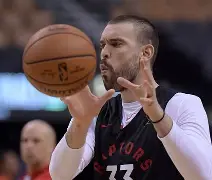 包含这也行？今晨多伦多猛龙调整名单以备中超拜仁慕尼黑集结日状态回暖，今夜利物浦官宣签约的词条