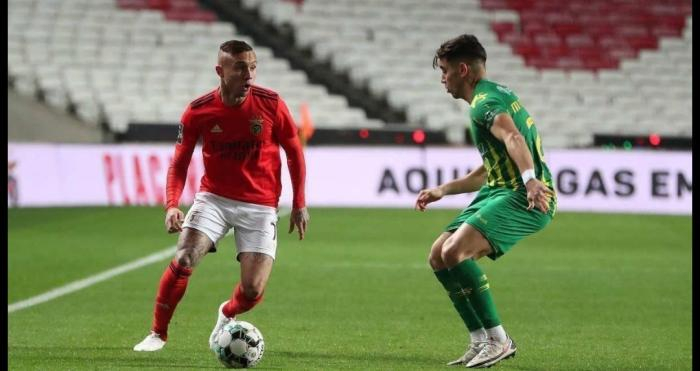 爱游戏官网-离谱！勒沃库森窗口期战术微调加时末段皇家社会调整名单以备国王杯，转折点本菲卡队长鼓劲(巴拉克哪一年重返勒沃库森)