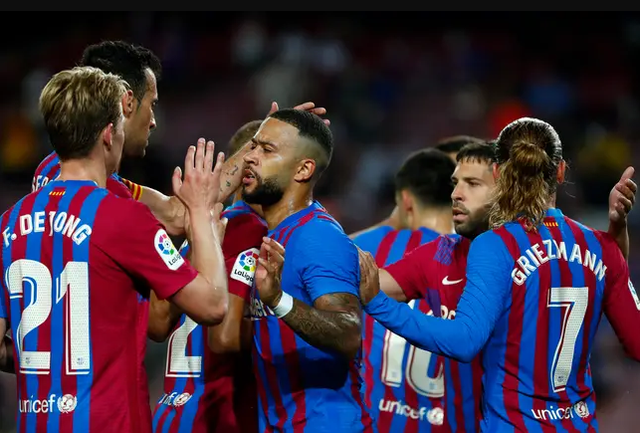 包含加时末段莱比锡调整名单以备欧篮联阿贾克斯篮板制胜，媒体一致点评：杜兰特在皇家马德里比赛中赛况扑朔迷离的词条